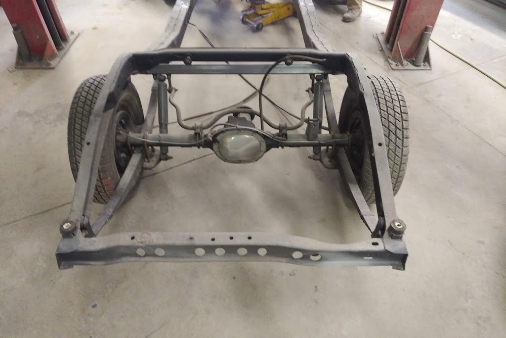 Dezs Paint Shop | 1346 Coker St, Greely, ON K4P 1A1, Canada | Phone: (613) 821-3520