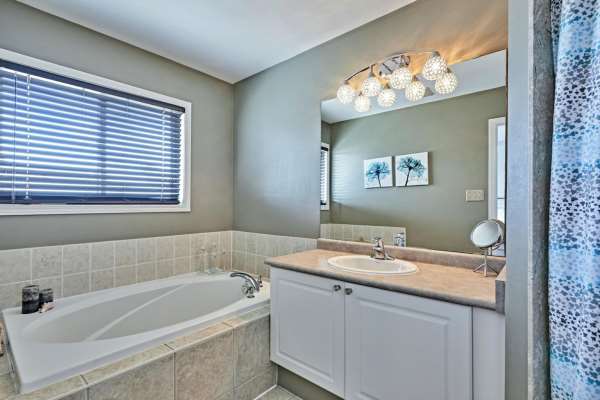 Darren Cross Realty | 650 King St E, Oshawa, ON L1H 1G5, Canada | Phone: (905) 447-3919