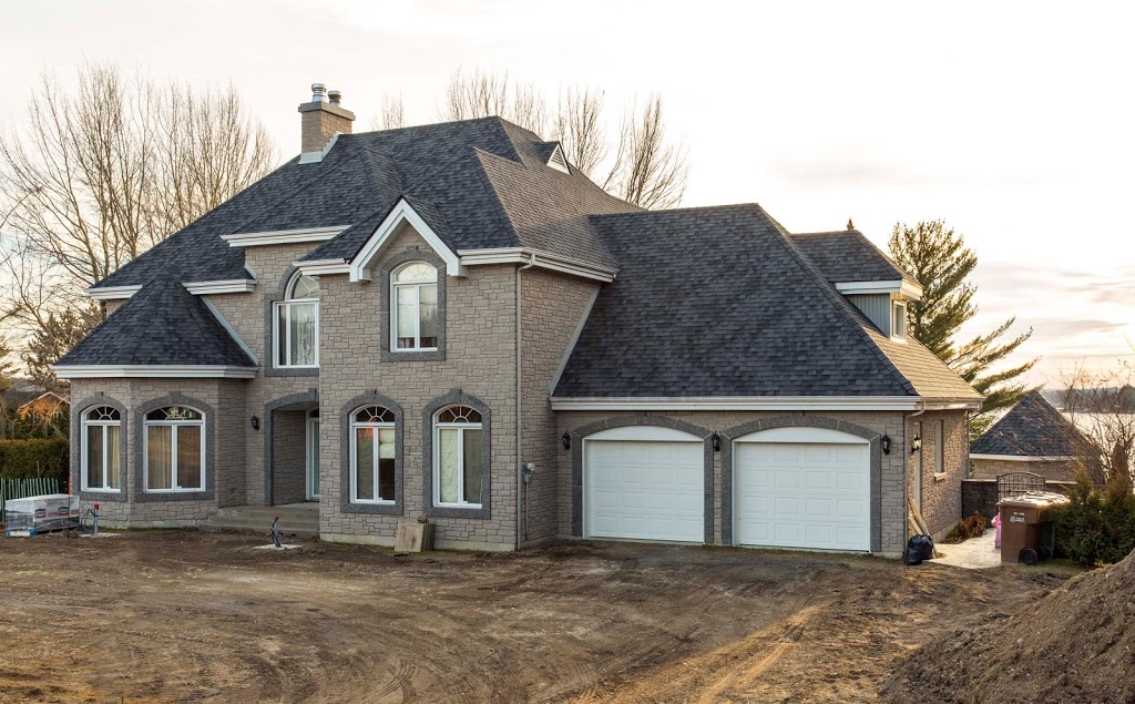 Couvertures Garneau inc. | 908 Boulevard Ouellet, Thetford Mines, QC G6G 7W3, Canada | Phone: (418) 334-1626