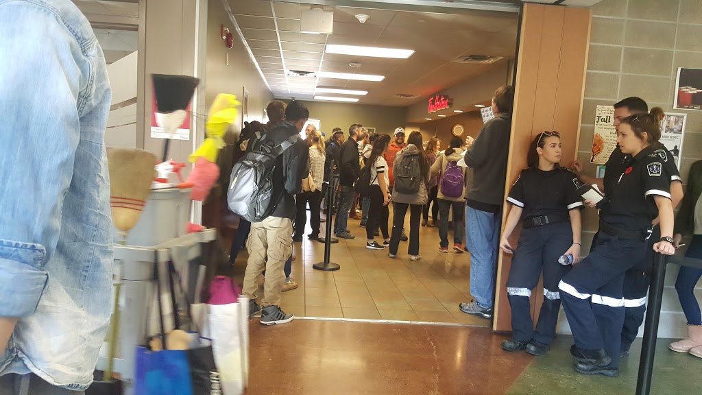 Tim Hortons | 299 Doon Valley Dr, Kitchener, ON N2G 4M4, Canada | Phone: (519) 896-0000