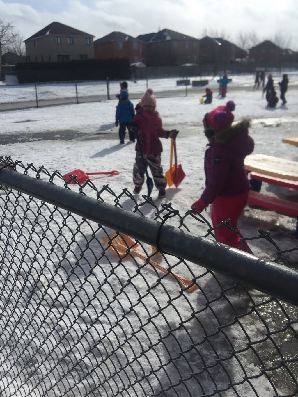 Robert J. Lee Public School | 160 Mountainash Rd, Brampton, ON L6R 1J1, Canada | Phone: (905) 792-2195