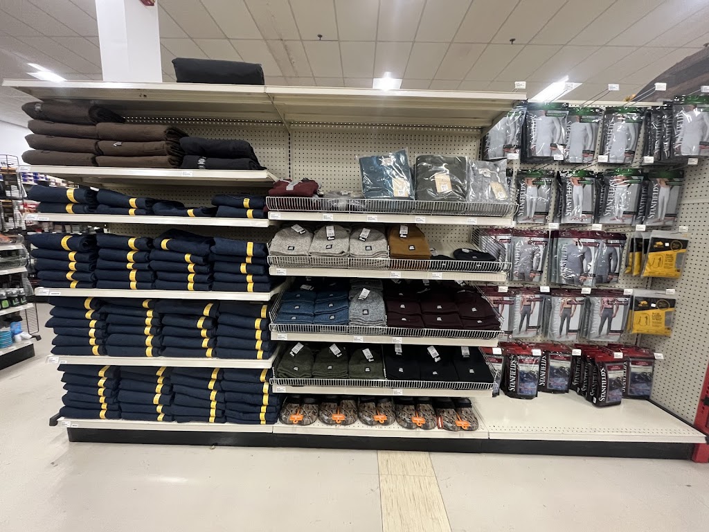 Peavey Mart | 1200 Pembroke St W, Pembroke, ON K8A 7T1, Canada | Phone: (613) 732-8974