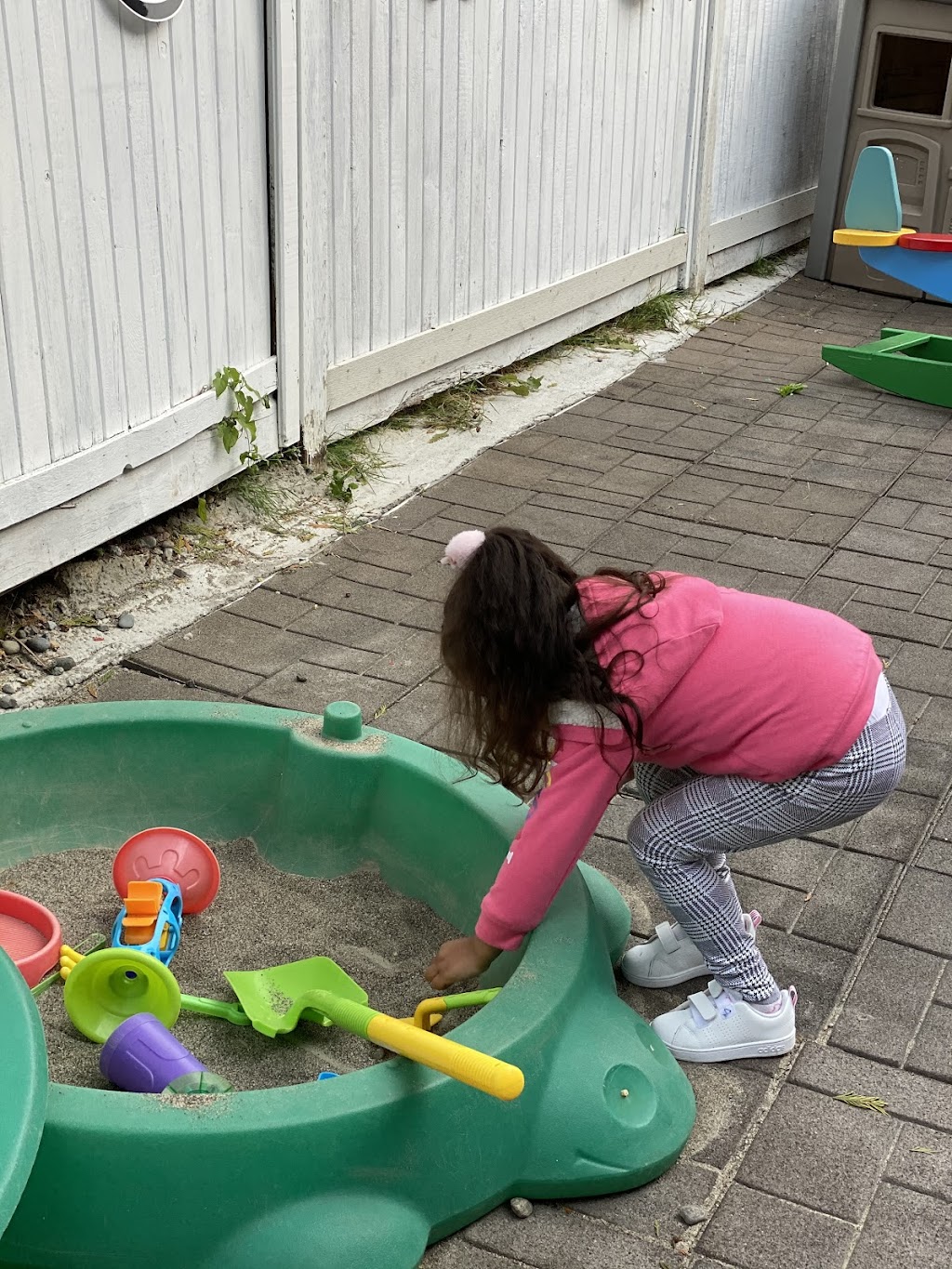 Butterfly Wings Day Care | 14305 68b Ave, Surrey, BC V3W 8X1, Canada | Phone: (778) 895-8156