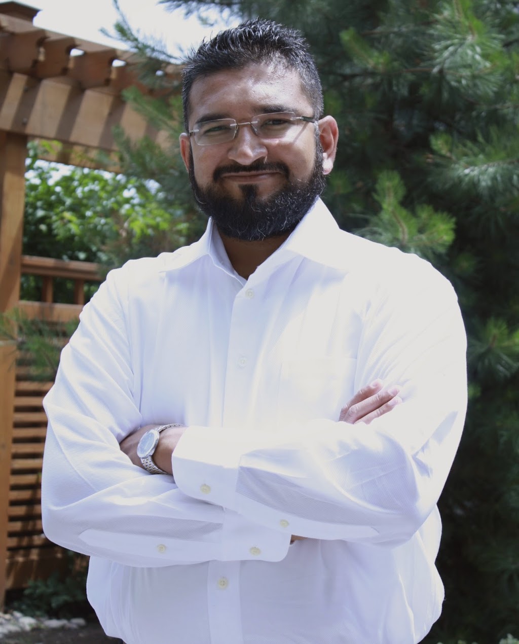 Realtor Husein Gandhi With Coldwell Banker Realty in motion, bro | 5618 Tenth Line W, Mississauga, ON L5M 7L9, Canada | Phone: (647) 293-3575