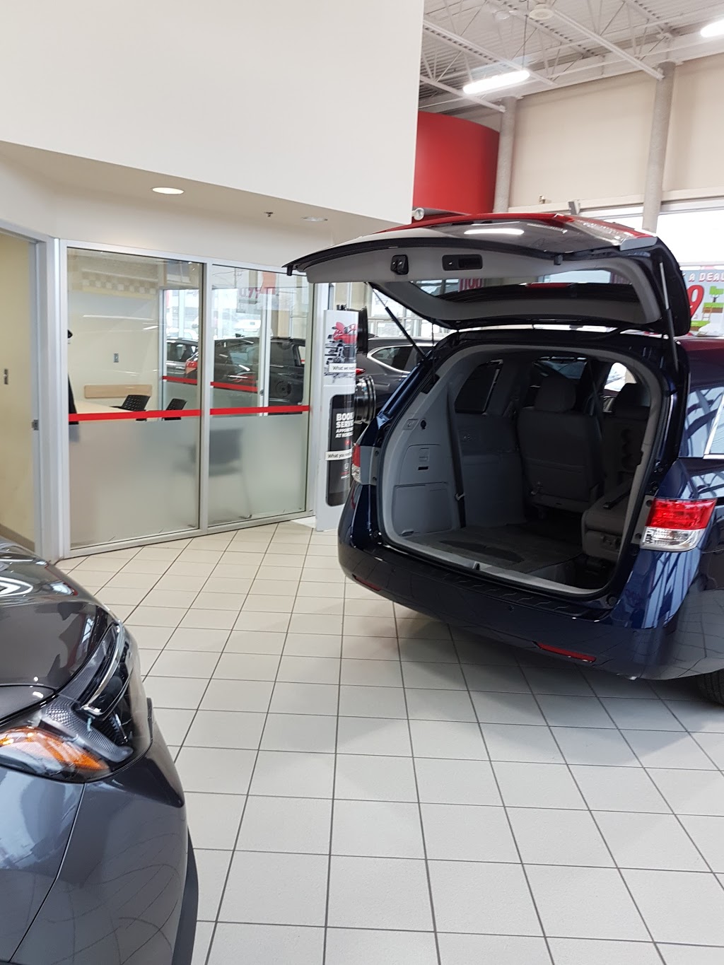 Whitby Oshawa Honda | 300 Thickson Rd S, Whitby, ON L1N 9Z1, Canada | Phone: (855) 666-1772