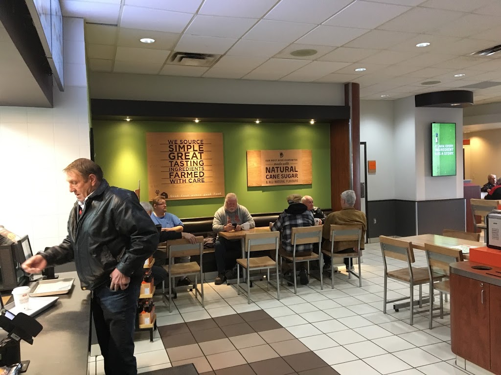 A&W Canada | 597 Bay Ave S, Fort QuAppelle, SK S0G 1S0, Canada | Phone: (306) 332-6371