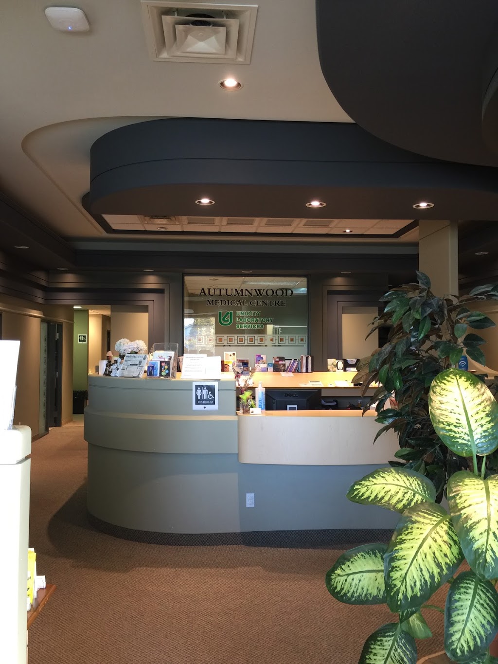 Autumnwood Medical Pharmacy | 414 Westmount Dr, Winnipeg, MB R2J 1P3, Canada | Phone: (204) 504-6303