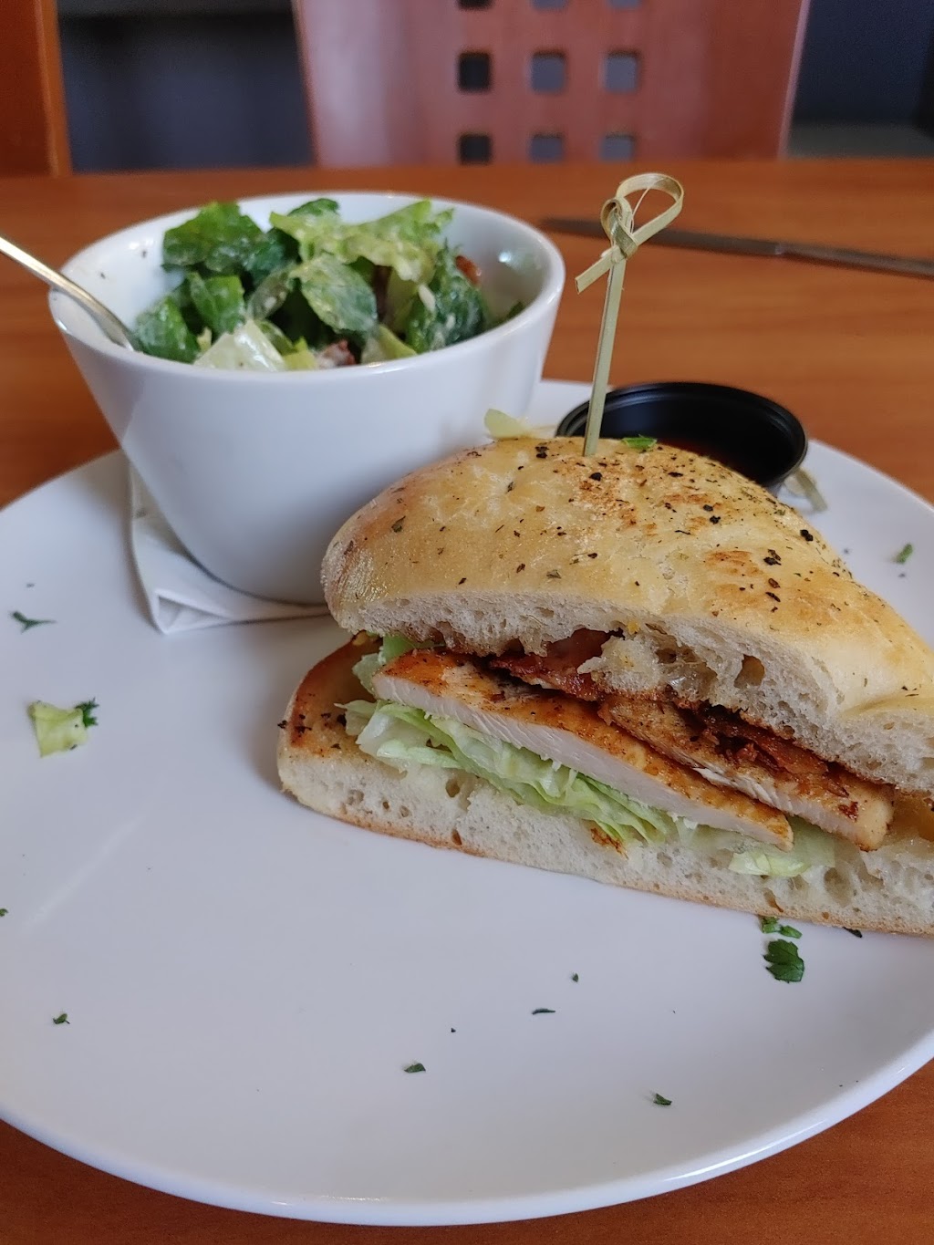 Brighton Gate Restaurant | 15379 Telephone Rd, Brighton, ON K0K 1H0, Canada | Phone: (613) 475-1110
