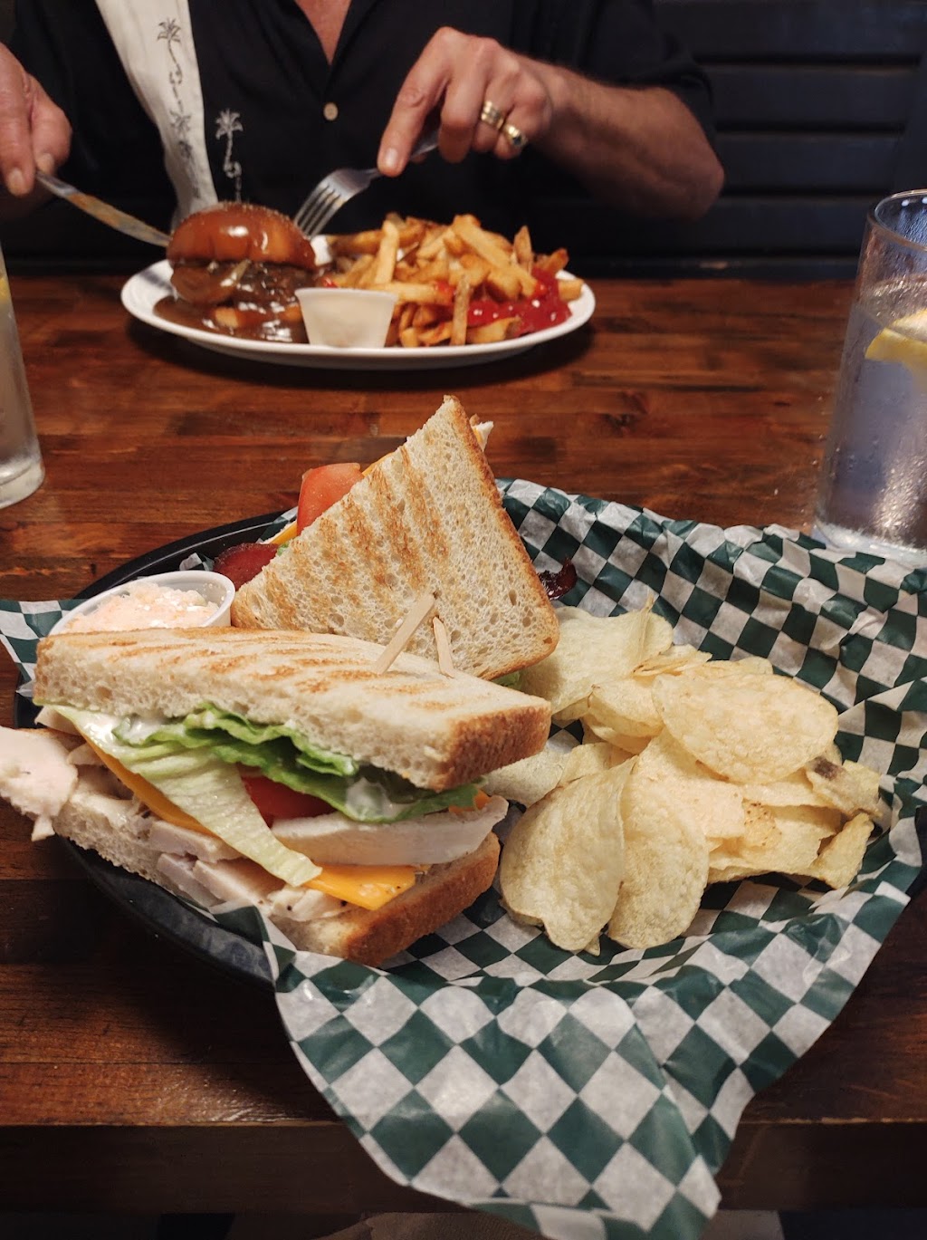 Fort Anne Cafe | 298 St George St, Annapolis Royal, NS B0S 1A0, Canada | Phone: (902) 532-5254