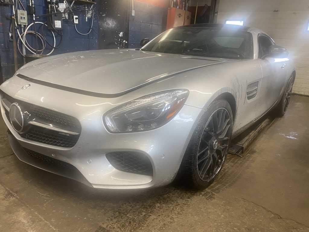 Auto Illusions inc | 66 Sheffield St, North York, ON M6M 3E8, Canada | Phone: (416) 636-3738