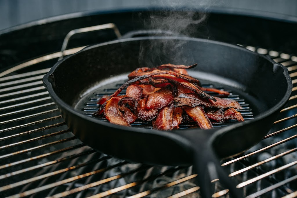 Fumoir artisanal — Les Fumistes BBQ | 1520 QC-117 Suite 300, Val-David, QC J0T 2N0, Canada | Phone: (866) 297-5227