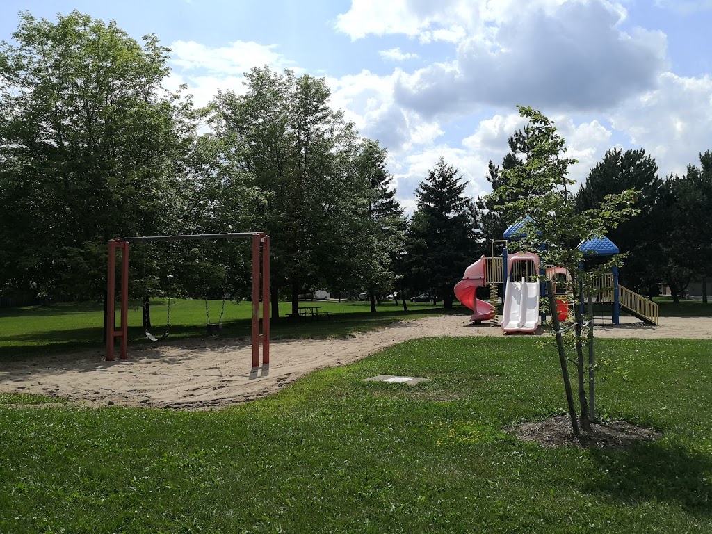 Franklin Carmichael Park | 235 Green Ln, Thornhill, ON L3T 7H7, Canada | Phone: (905) 477-5530