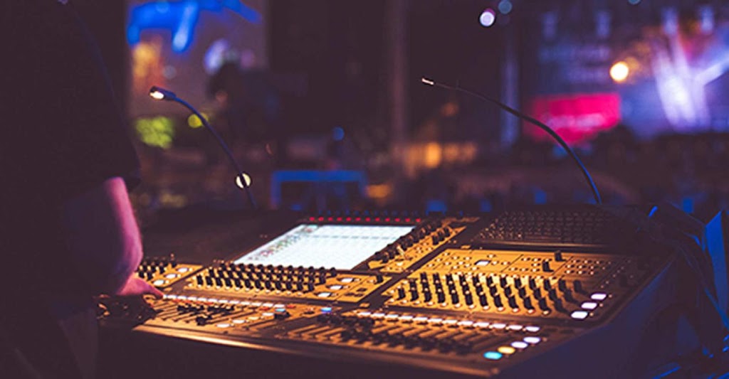 Awsm Studios - Audio Recording Studio Vancouver Surrey | 13412 72 Ave, Surrey, BC V3W 2N8, Canada | Phone: (604) 725-8700