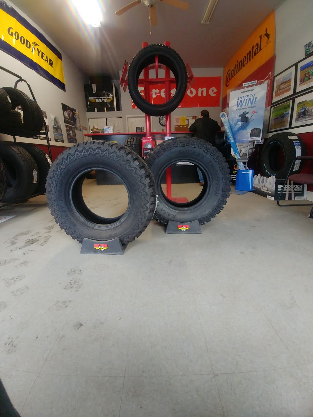 Scooters Tire Barn | car repair | 2045 Lawrencetown Rd, Lawrencetown, NS B2Z 1C5, Canada | 9024054070 OR +1 902-405-4070