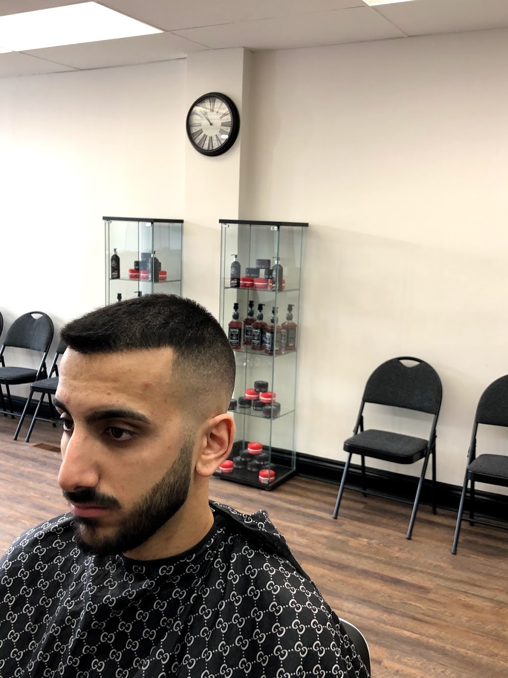 Golden Touch Barber Shop | 931 Fennell Ave E, Hamilton, ON L8V 1W9, Canada | Phone: (905) 318-6669