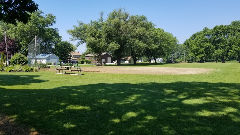 That Place By The Lake | 347 Lakeside Dr, Amherstburg, ON N0R 1G0, Canada | Phone: (519) 818-6321