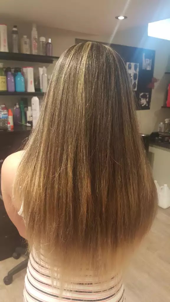 Ms House of Hair | 54 Oak Crescent, Hagersville, ON N0A 1H0, Canada | Phone: (905) 520-9148