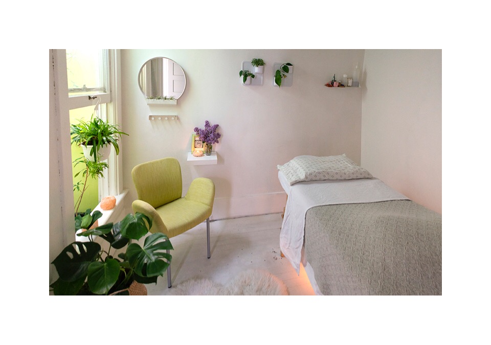 Carmelle LeMaistre Acupuncture | 1921 Fernwood Rd, Victoria, BC V8T 2Y6, Canada | Phone: (250) 661-1023
