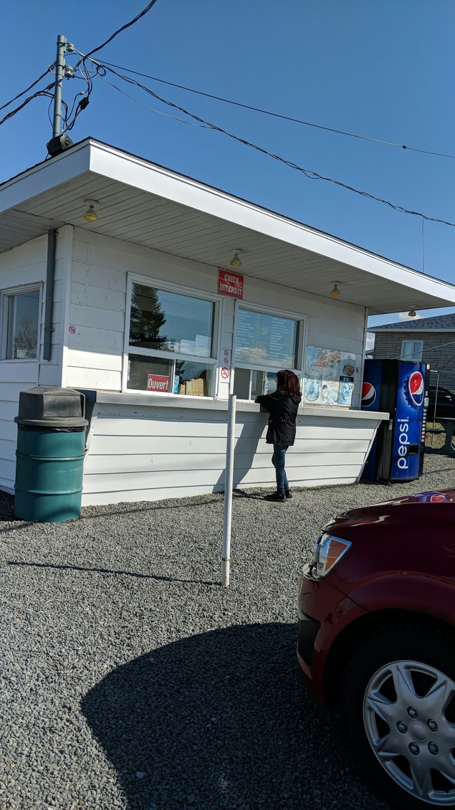 Casse-Croute La Fringale | 2510 Rue Laflèche, Saint-Paulin, QC J0K 3G0, Canada | Phone: (819) 268-2814