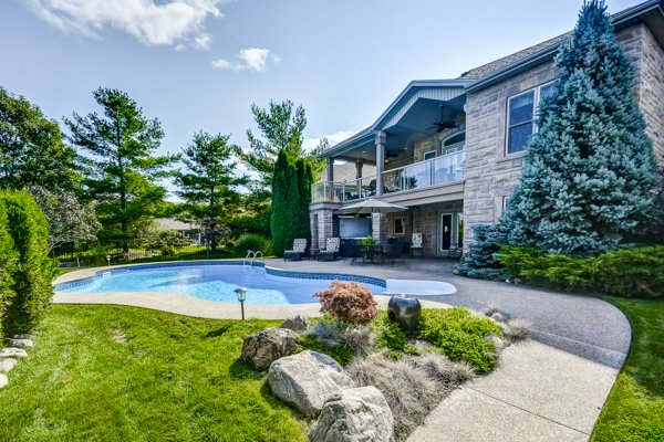 LooOK INside - Niagara Region | 5780 Blind Line, Burlington, ON L7P 0B2, Canada | Phone: (905) 802-7076
