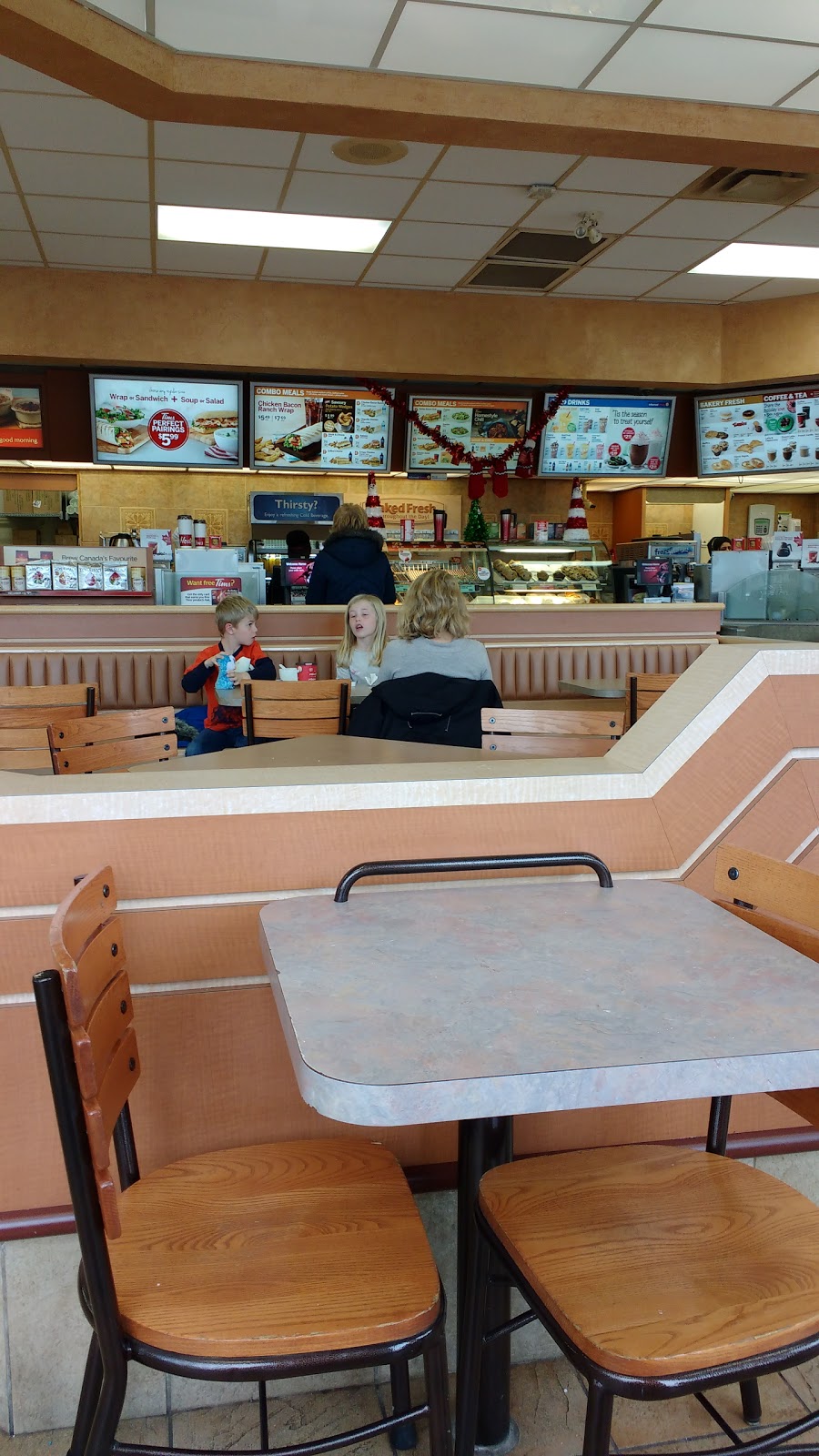 Tim Hortons | 1900 Walkers Line, Burlington, ON L7M 4W5, Canada | Phone: (905) 331-1426