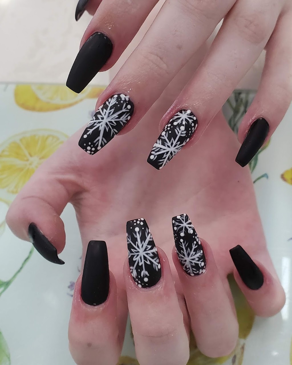 Q Nails Belmead | 18252 89 Ave NW, Edmonton, AB T5T 2K6, Canada | Phone: (780) 758-8878