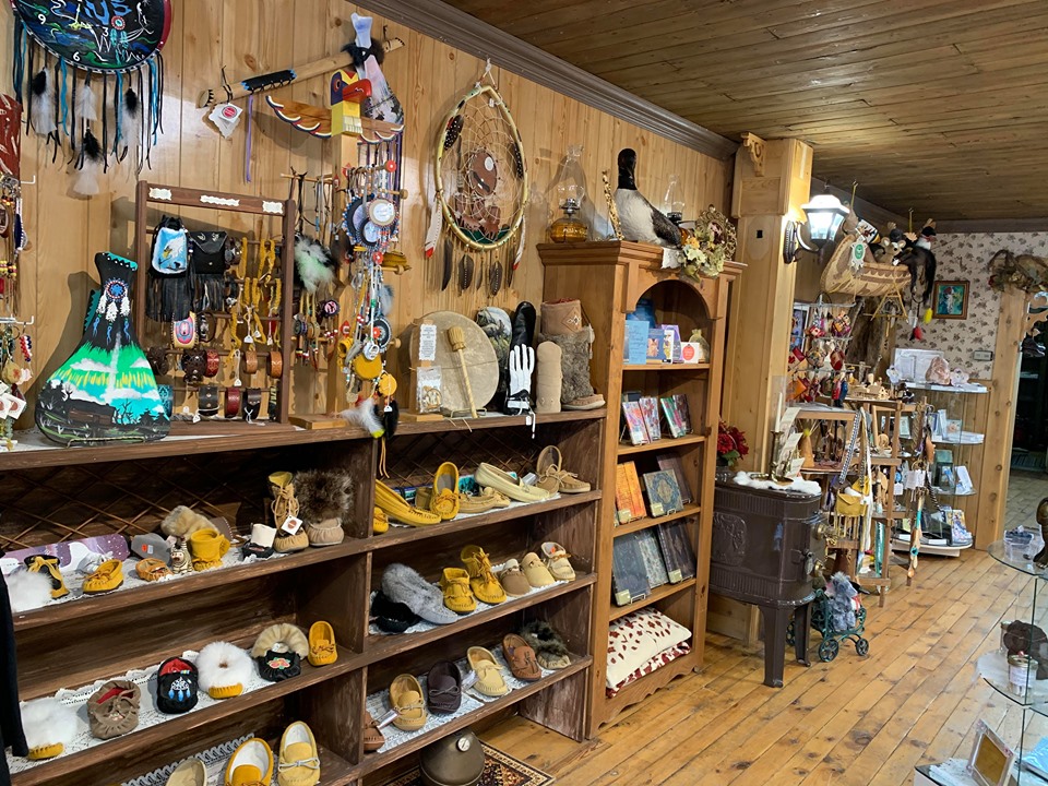 Librairie Mi Maya | 159 Rue Principale S, Maniwaki, QC J9E 1Z8, Canada | Phone: (819) 449-3027
