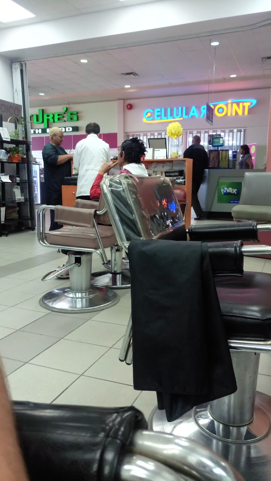 World of Hair Design | 3003 Danforth Ave, Toronto, ON M4C 1M4, Canada | Phone: (416) 699-7851
