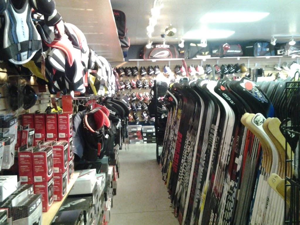 Komo Sports | 7000 Boulevard Laurier #7000, Terrebonne, QC J7M 1H1, Canada | Phone: (450) 477-5812