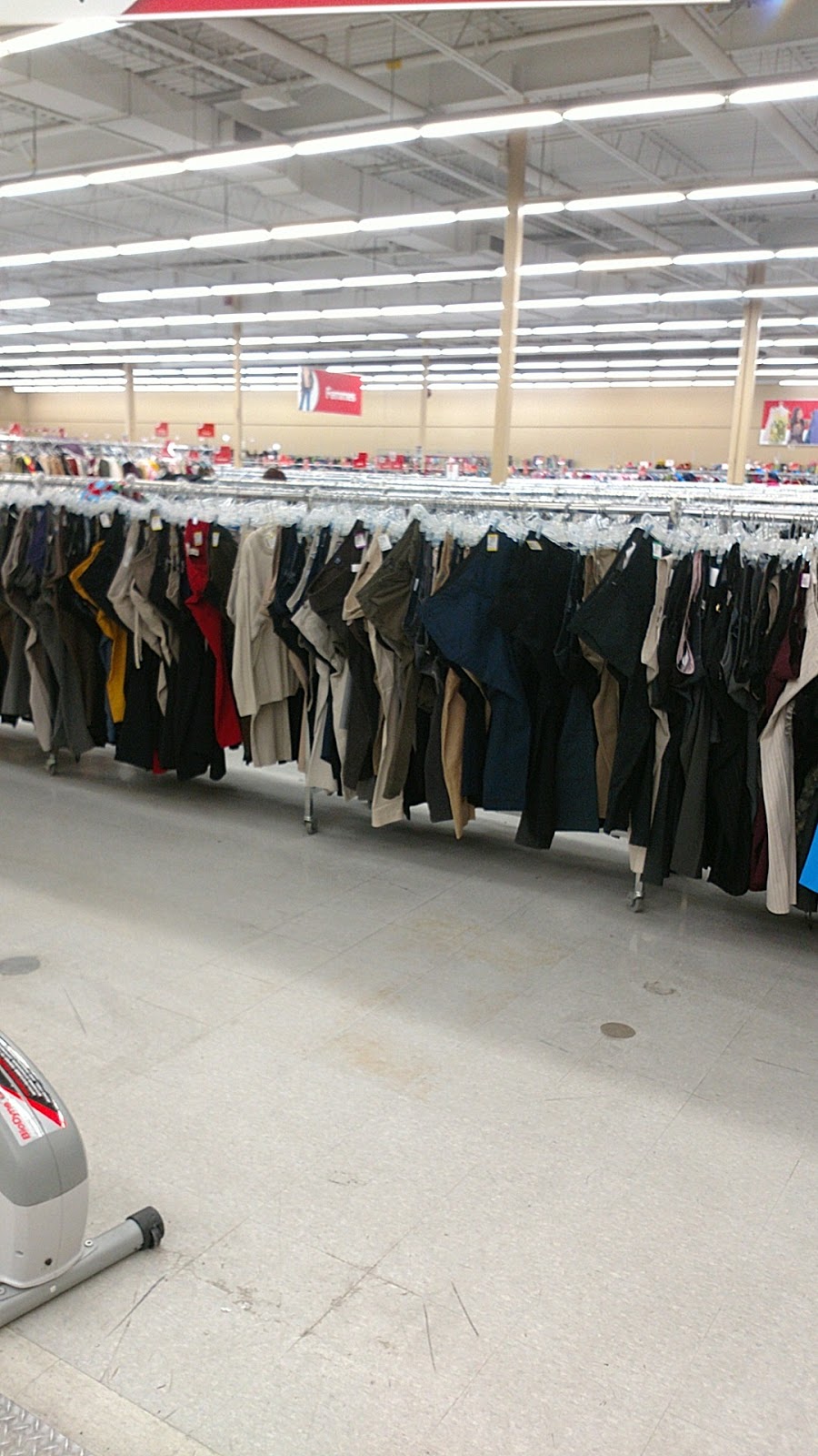 Village des Valeurs | 3399 Boulevard des Sources, Dollard-des-Ormeaux, QC H9B 1Z8, Canada | Phone: (514) 684-1326
