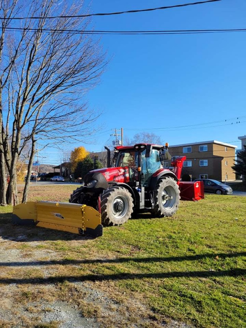 Entretien Extérieur Prestiplex | 2363 Rue Belvédère S #104, Sherbrooke, QC J1H 6N3, Canada | Phone: (819) 200-9434