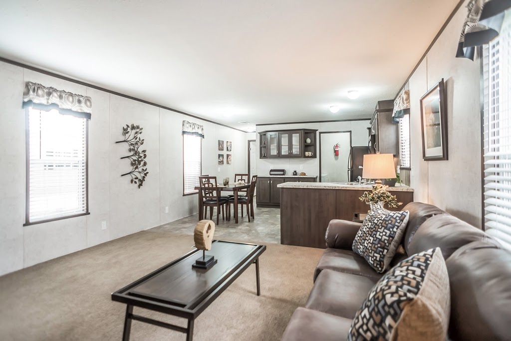 Pinewood on the Lake | 2109 Redwood Ave, Columbus, MI 48063, USA | Phone: (586) 430-5094