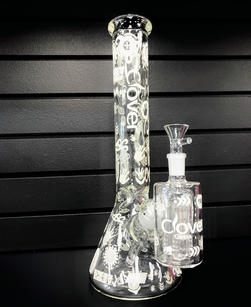 Royal Highness Bong & Vape | 14051 Victoria Trail NW, Edmonton, AB T5Y 2B6, Canada | Phone: (780) 760-9333