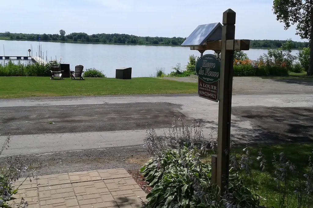 Havre du fleuve | 880 Rang du Fleuve, Saint-Barthélemy, QC J0K 1X0, Canada | Phone: (819) 609-4023