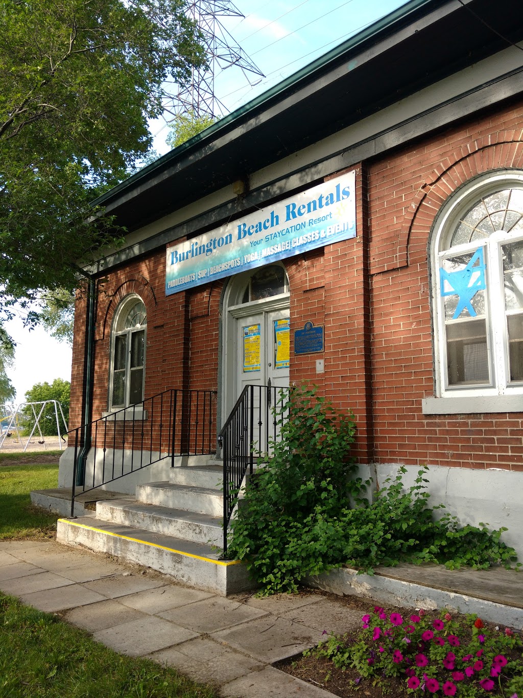 Burlington Beach Rentals | 1094 Lakeshore Rd, Burlington, ON L7S 1A7, Canada