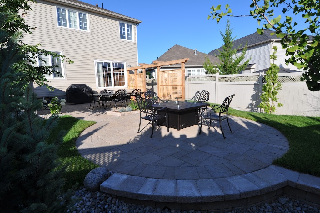 Lindsay Landscape | 3968 Russell Rd, Ottawa, ON K1G 3N2, Canada | Phone: (613) 293-8246