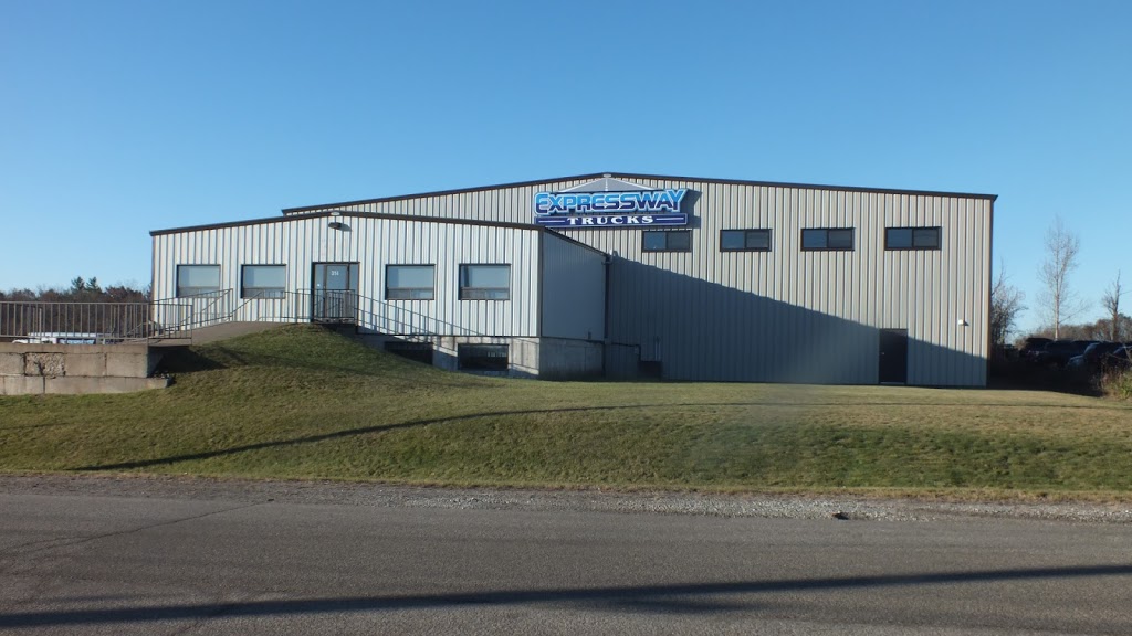 Expressway Trucks Body and Driveline Shop 314 Darrell Dr, Ayr, ON N0B 1E0, Canada