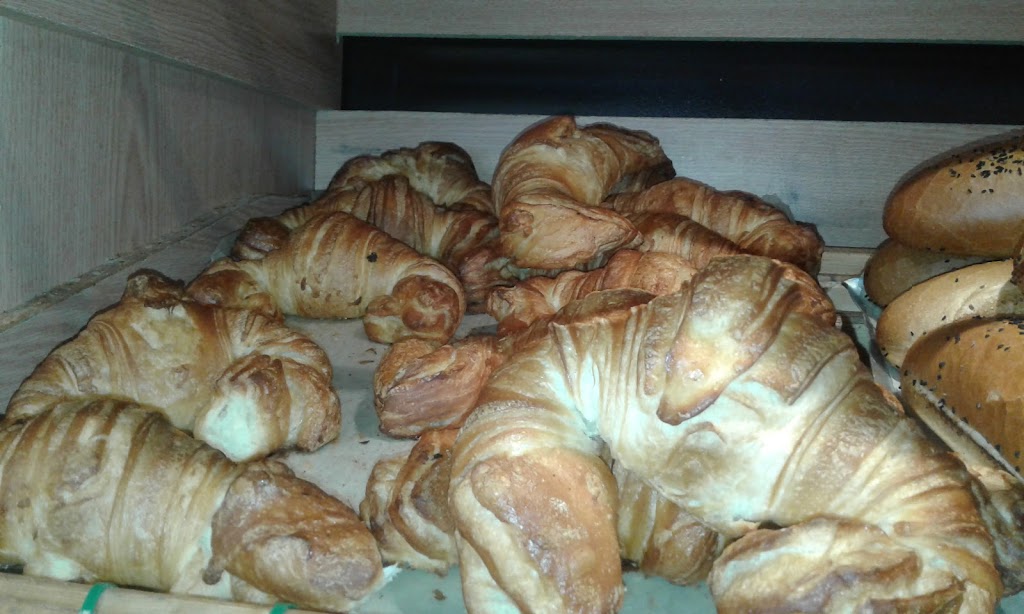 Aux Fins Gourmet | 5860 Rue Bélanger, Saint-Léonard, QC H1T 1G6, Canada | Phone: (514) 360-8141