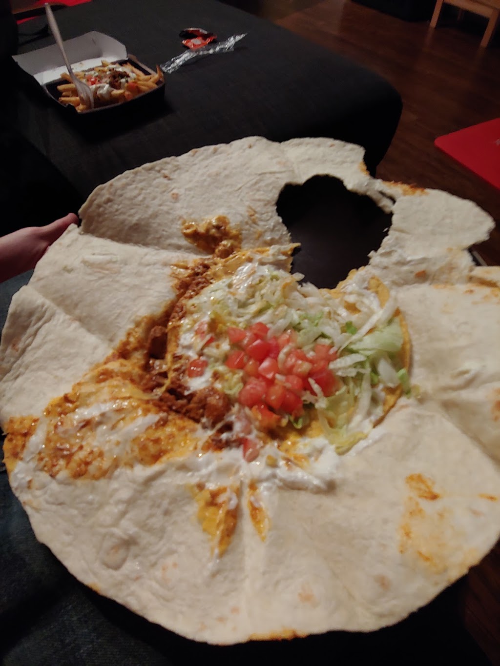 Taco Bell | 1610 The Queensway, Etobicoke, ON M8Z 1V1, Canada | Phone: (416) 255-1917
