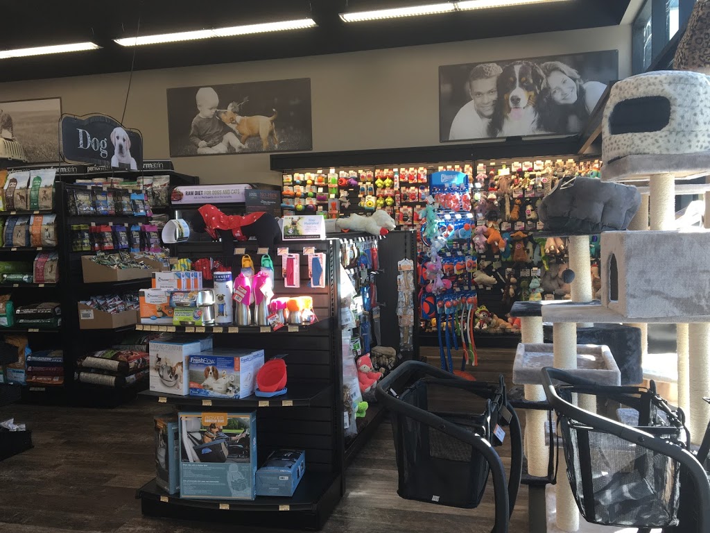 Pet Valu | 665 River Rd Unit #106, Ottawa, ON K1V 2G2, Canada | Phone: (343) 546-8047