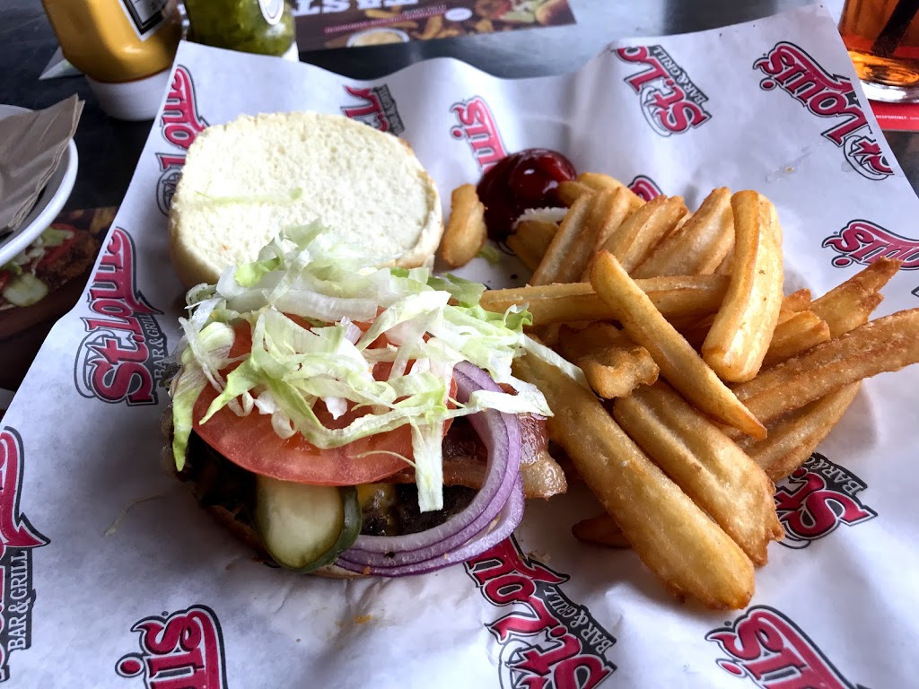 St. Louis Bar & Grill | 494 Veterans Dr Unit 1, Barrie, ON L4N 9J5, Canada | Phone: (705) 728-9555
