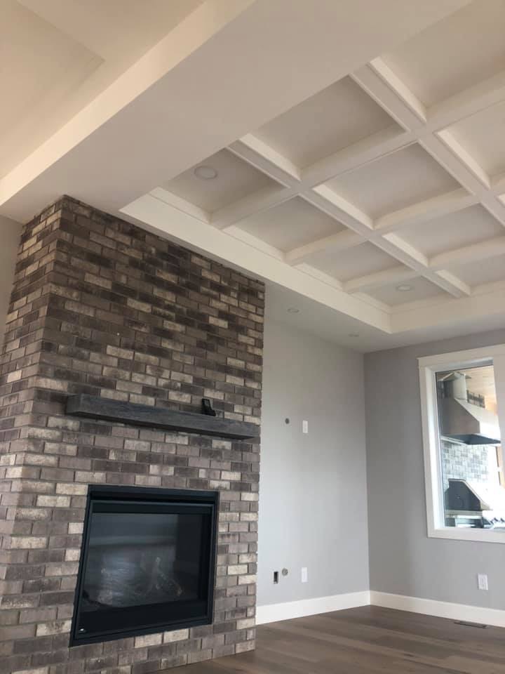 Mr Canucks Painting & Woodfinishing | 259 Melbourne Ave, Winnipeg, MB R2K 1A7, Canada | Phone: (204) 229-1831
