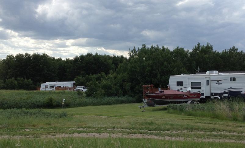 The Happy Camper Campground RV | Box 401, Regina Beach, SK S0G 4C0, Canada | Phone: (306) 729-2617