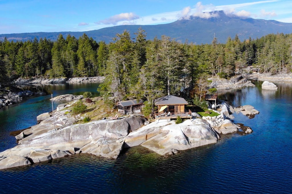 Coast and City | 400 Gower Point Rd, Gibsons, BC V0N 1V5, Canada | Phone: (778) 269-3027