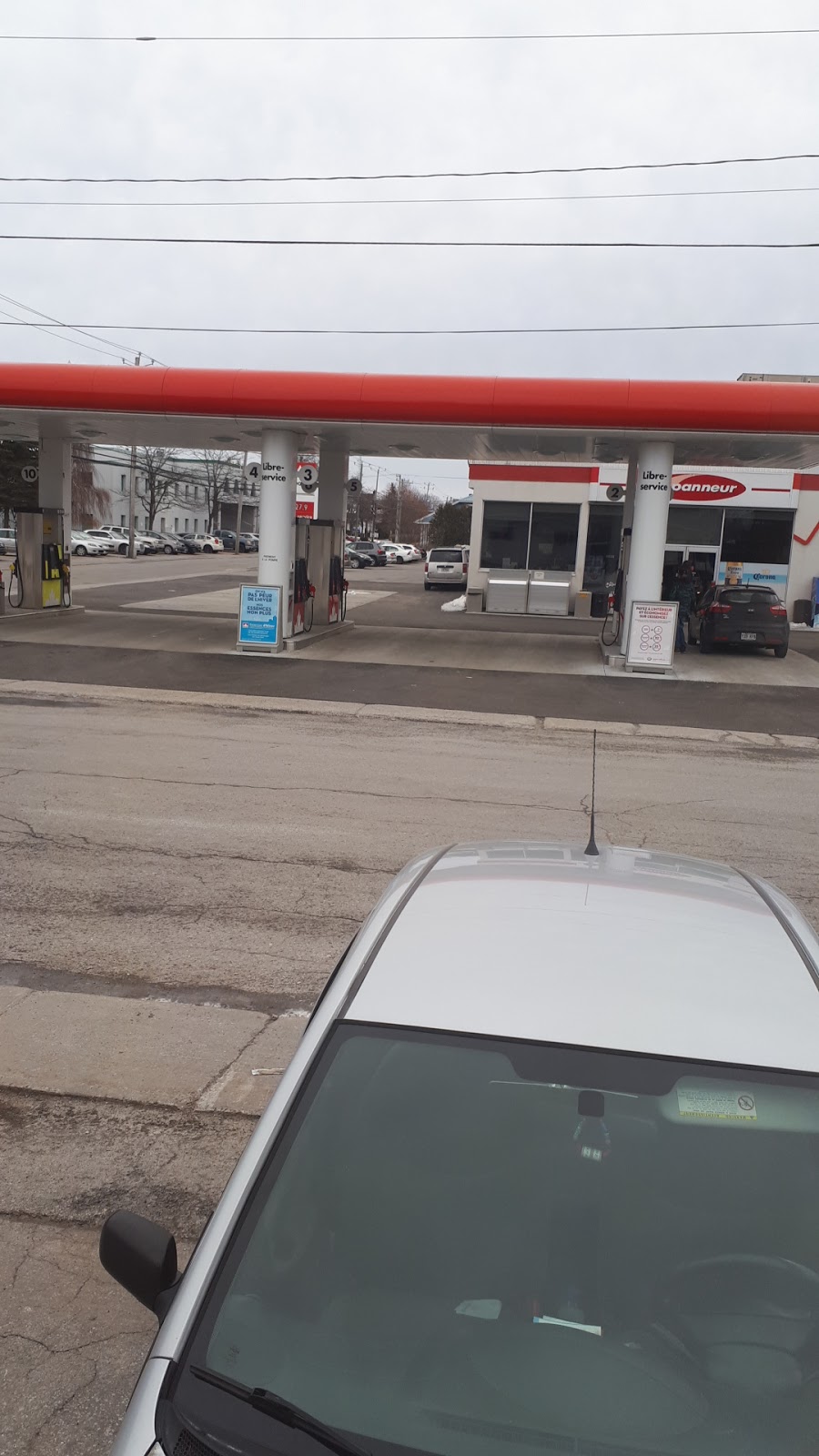 Petro-Canada | 90 Rue Saint-Sauveur, Saint-Rémi, QC J0L 2L0, Canada | Phone: (450) 992-1333