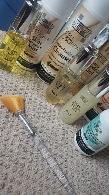 VSL Beauty Bar | 1604 Dundas St W, Toronto, ON M6K 1T8, Canada | Phone: (416) 530-2954
