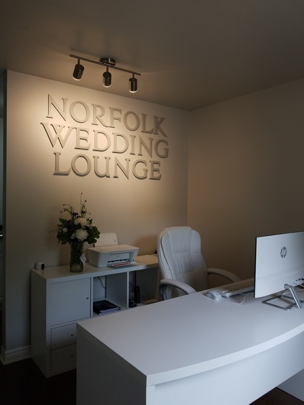 Black Creek Music | 1562 Old Brock St, Vittoria, ON N0E 1W0, Canada | Phone: (519) 900-1045