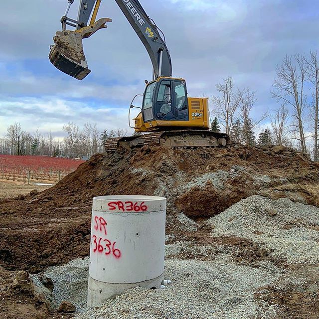 Country Green Excavating Limited | 36440 S Parallel Rd, Abbotsford, BC V3G 2K4, Canada | Phone: (604) 897-5941