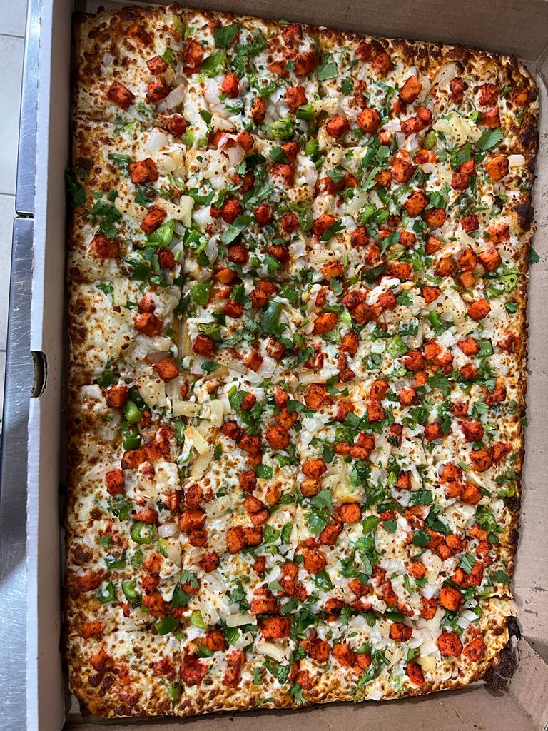 City South Pizza | 225 Castle Oaks Crossing #3, Brampton, ON L6P 3X3, Canada | Phone: (905) 913-4000