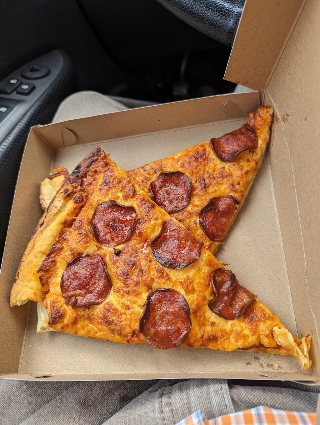 Mikes Pizza and More | 426 Main St, Bath, ON K0H 1G0, Canada | Phone: (613) 352-1414